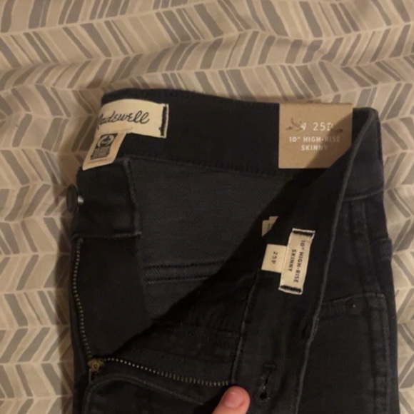 NWT, Madewell, Black skinny jeans 25P - Picture 2 of 4
